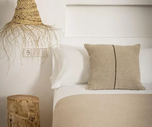 Meloussa Boutique מלון *